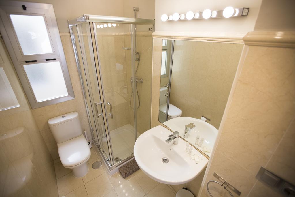 Ab Apartamentos Reding マラガ エクステリア 写真