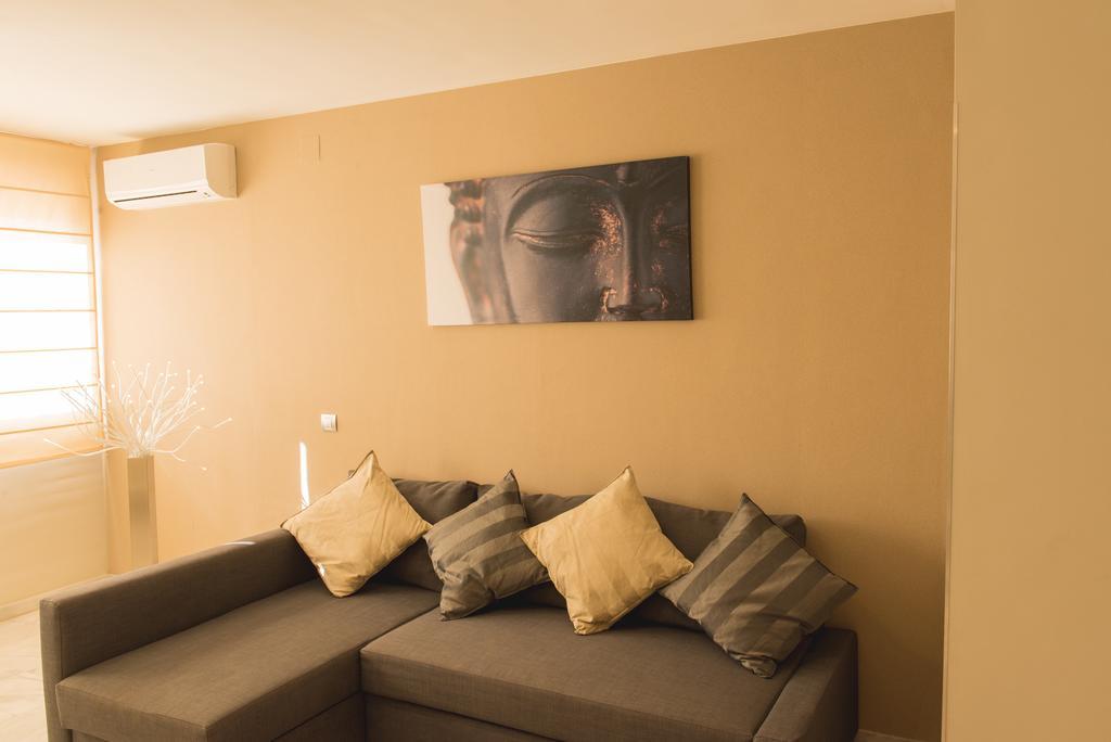 Ab Apartamentos Reding マラガ エクステリア 写真