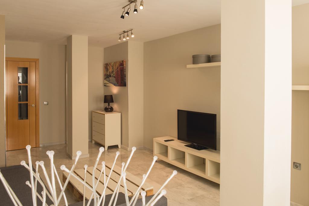 Ab Apartamentos Reding マラガ エクステリア 写真